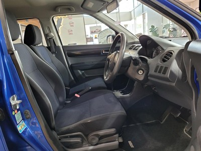 2004 Suzuki Swift - Thumbnail