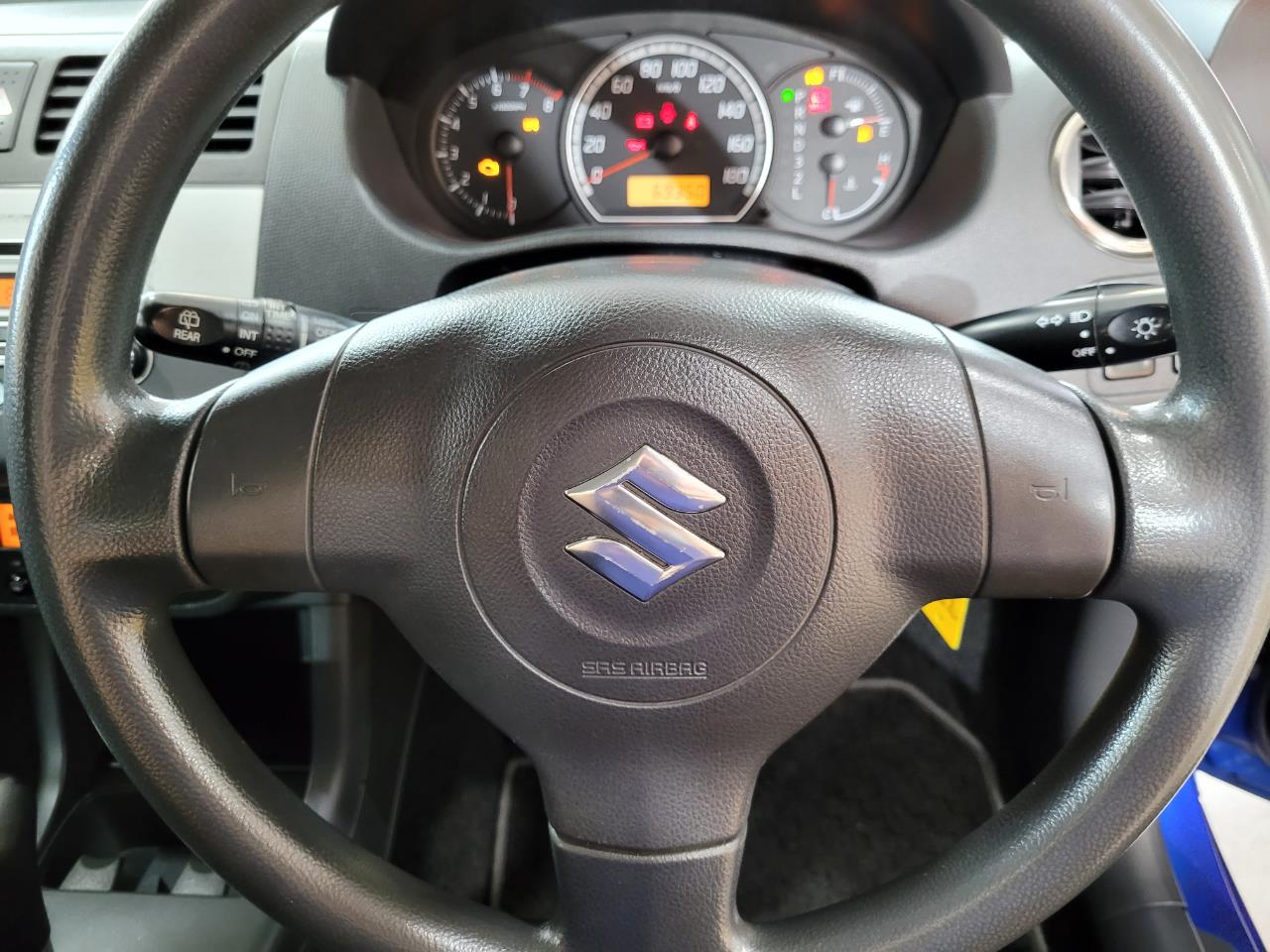 2004 Suzuki Swift