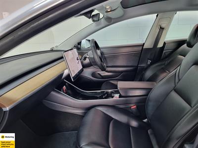 2019 Tesla Model 3 - Thumbnail