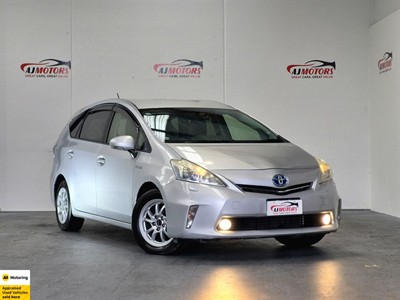 2012 Toyota Prius - Thumbnail