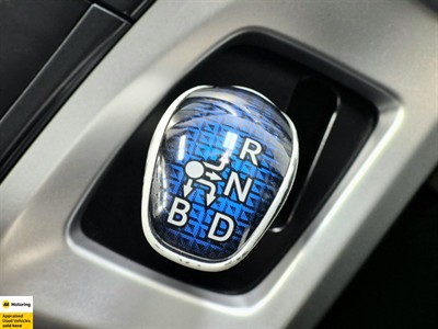 2012 Toyota Prius - Thumbnail