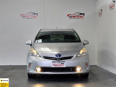 2012 Toyota Prius - Thumbnail