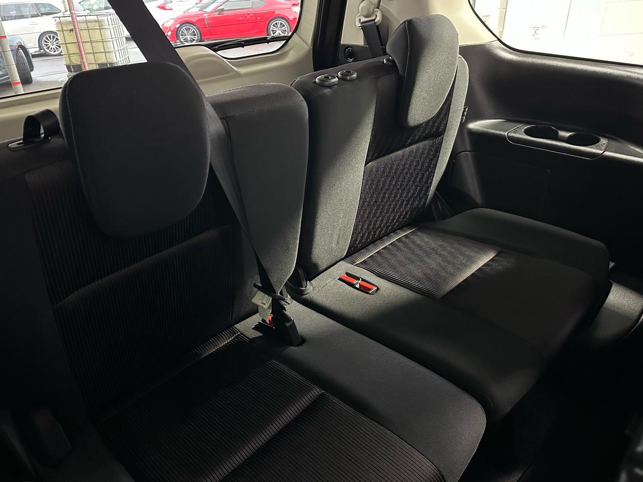 2017 Nissan Serena
