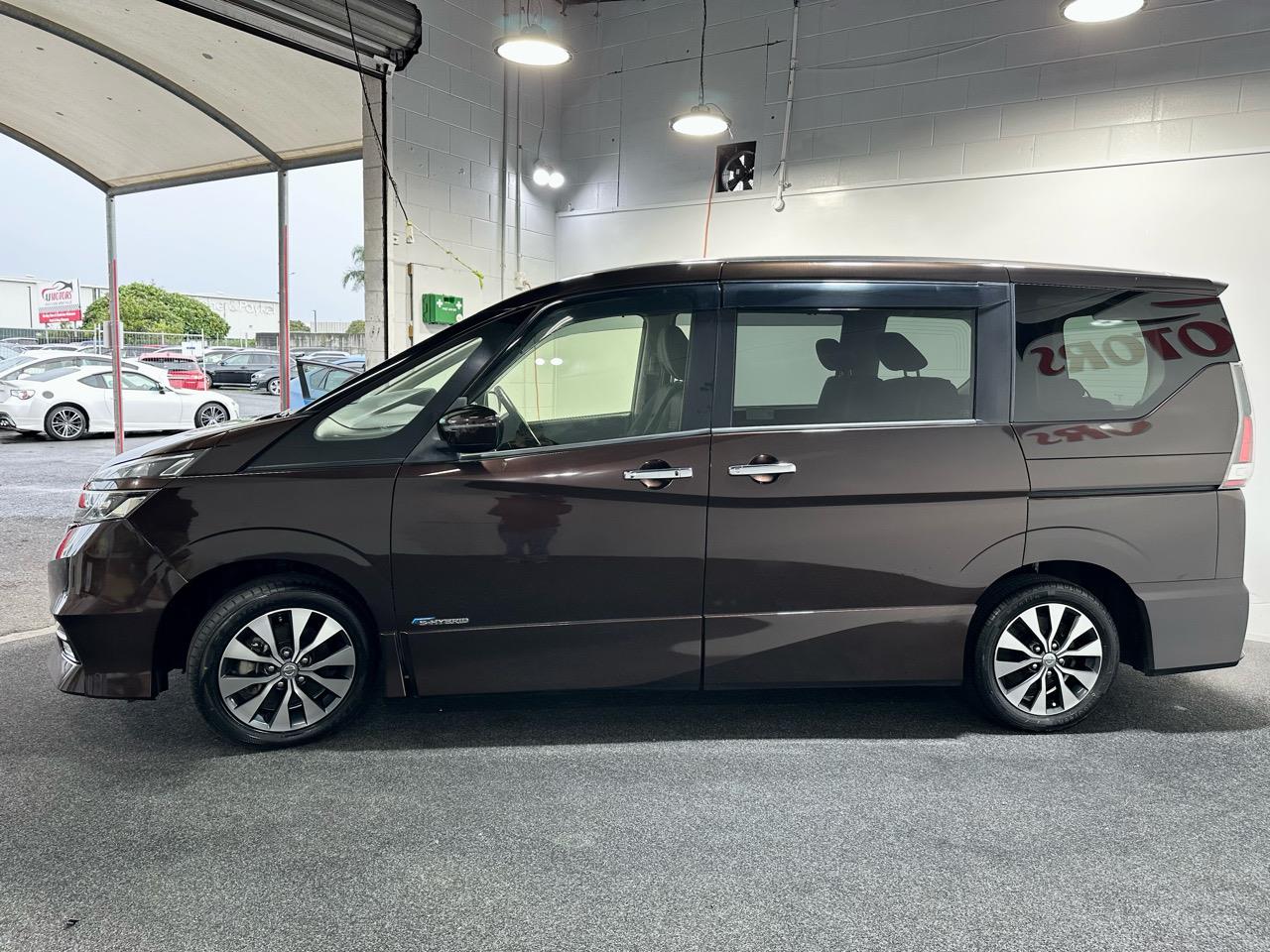 2017 Nissan Serena