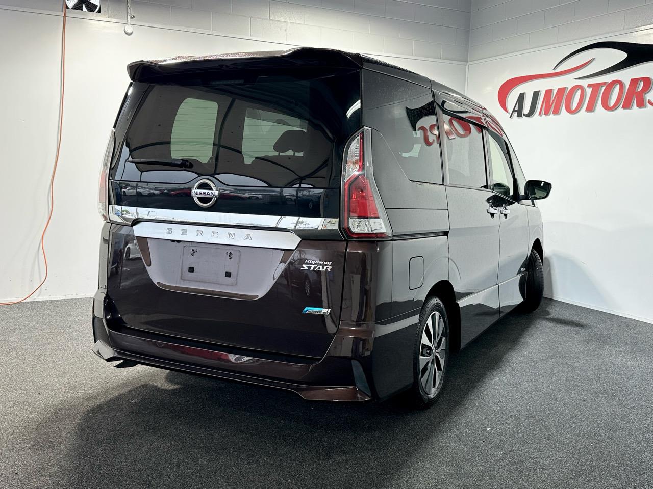 2017 Nissan Serena