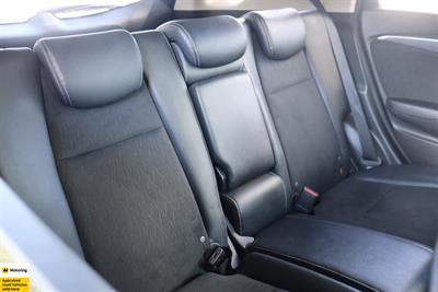 2015 Honda Shuttle - Thumbnail