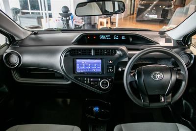 2018 Toyota Aqua - Thumbnail