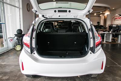 2018 Toyota Aqua - Thumbnail