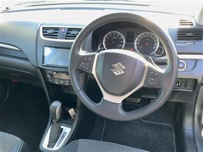 2013 Suzuki Swift - Thumbnail