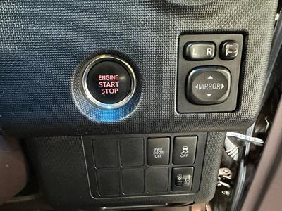 2012 Toyota Spade - Thumbnail