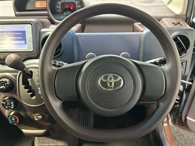 2012 Toyota Spade - Thumbnail