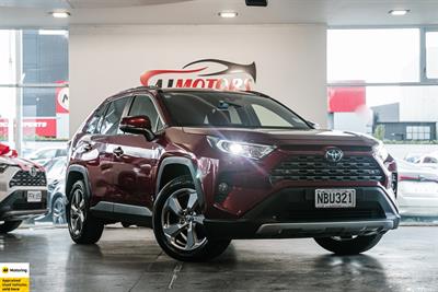 2020 Toyota RAV4 - Thumbnail