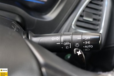 2015 Honda Vezel - Thumbnail