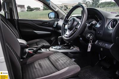 2021 Nissan Navara - Thumbnail