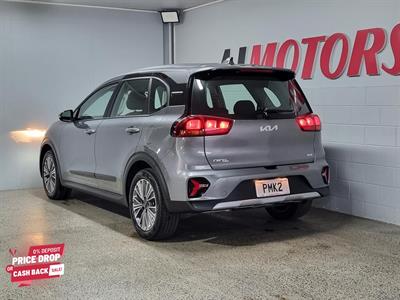2022 Kia Niro - Thumbnail