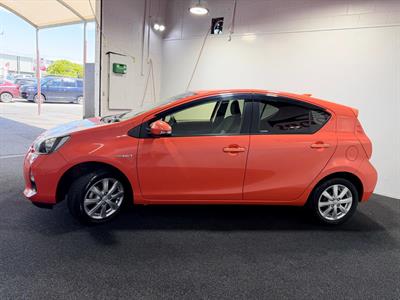 2014 Toyota Aqua - Thumbnail