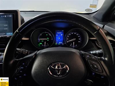 2018 Toyota C-HR - Thumbnail