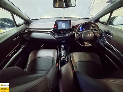 2018 Toyota C-HR - Thumbnail