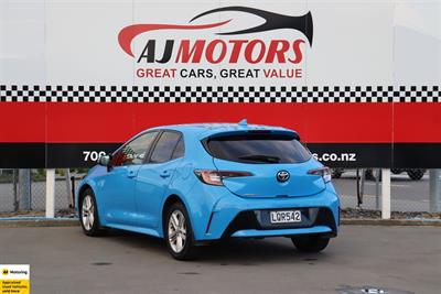 2018 Toyota Corolla - Thumbnail
