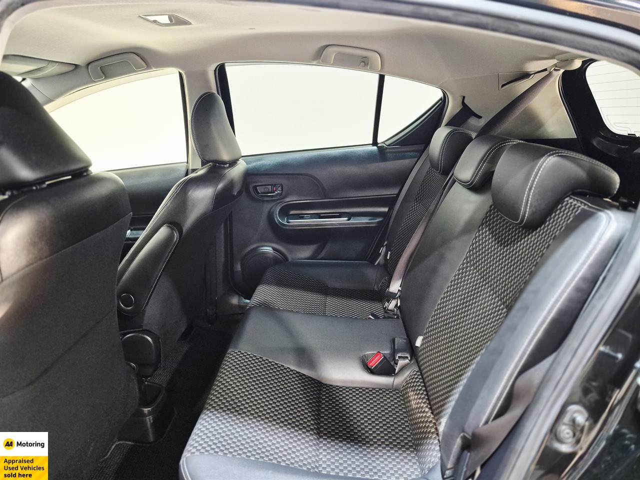 2015 Toyota Aqua