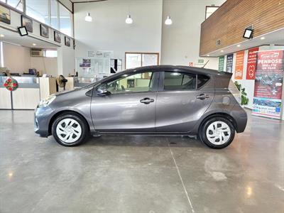 2014 Toyota Aqua - Thumbnail