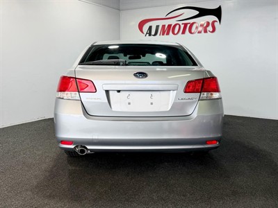 2013 Subaru Legacy - Thumbnail