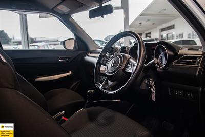2021 Suzuki Swift - Thumbnail