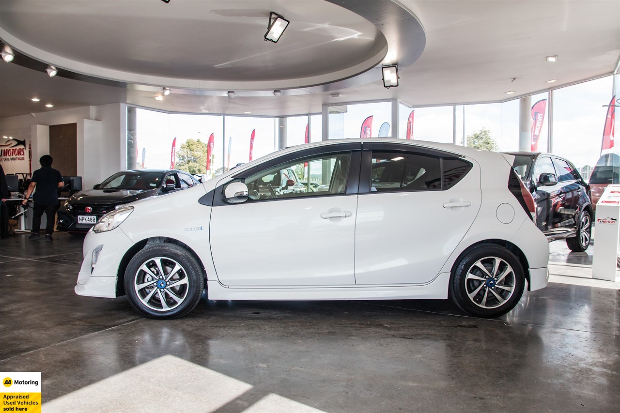 2015 Toyota Aqua
