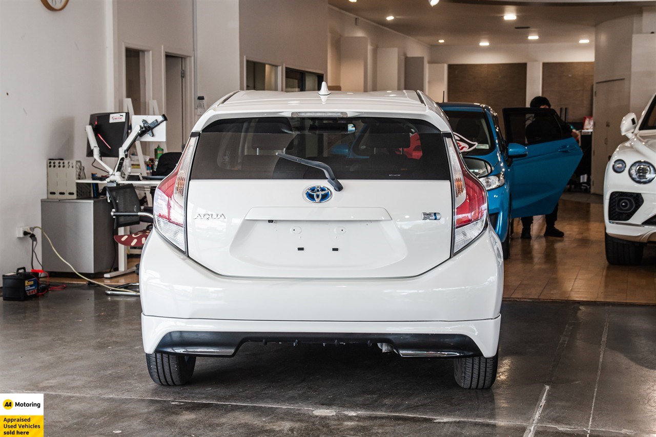 2015 Toyota Aqua