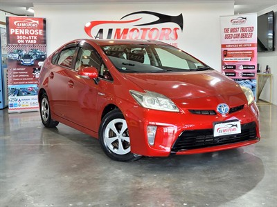 2013 Toyota Prius - Thumbnail