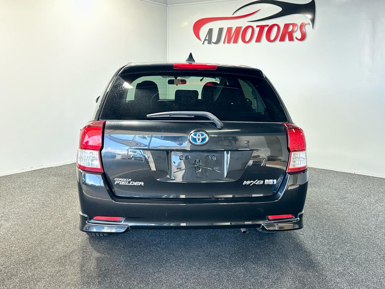 2013 Toyota COROLLA FIELDER
