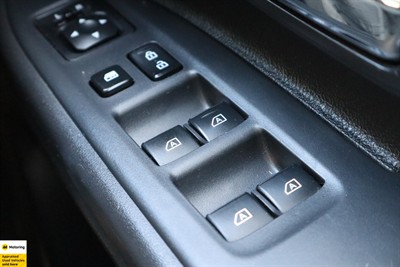 2022 Mitsubishi Outlander - Thumbnail