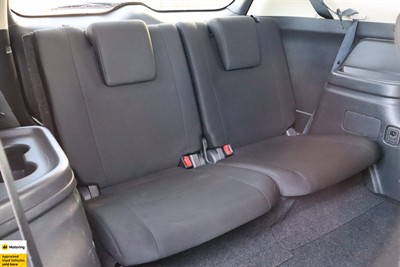 2022 Mitsubishi Outlander - Thumbnail