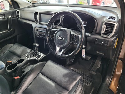 2016 Kia Sportage - Thumbnail