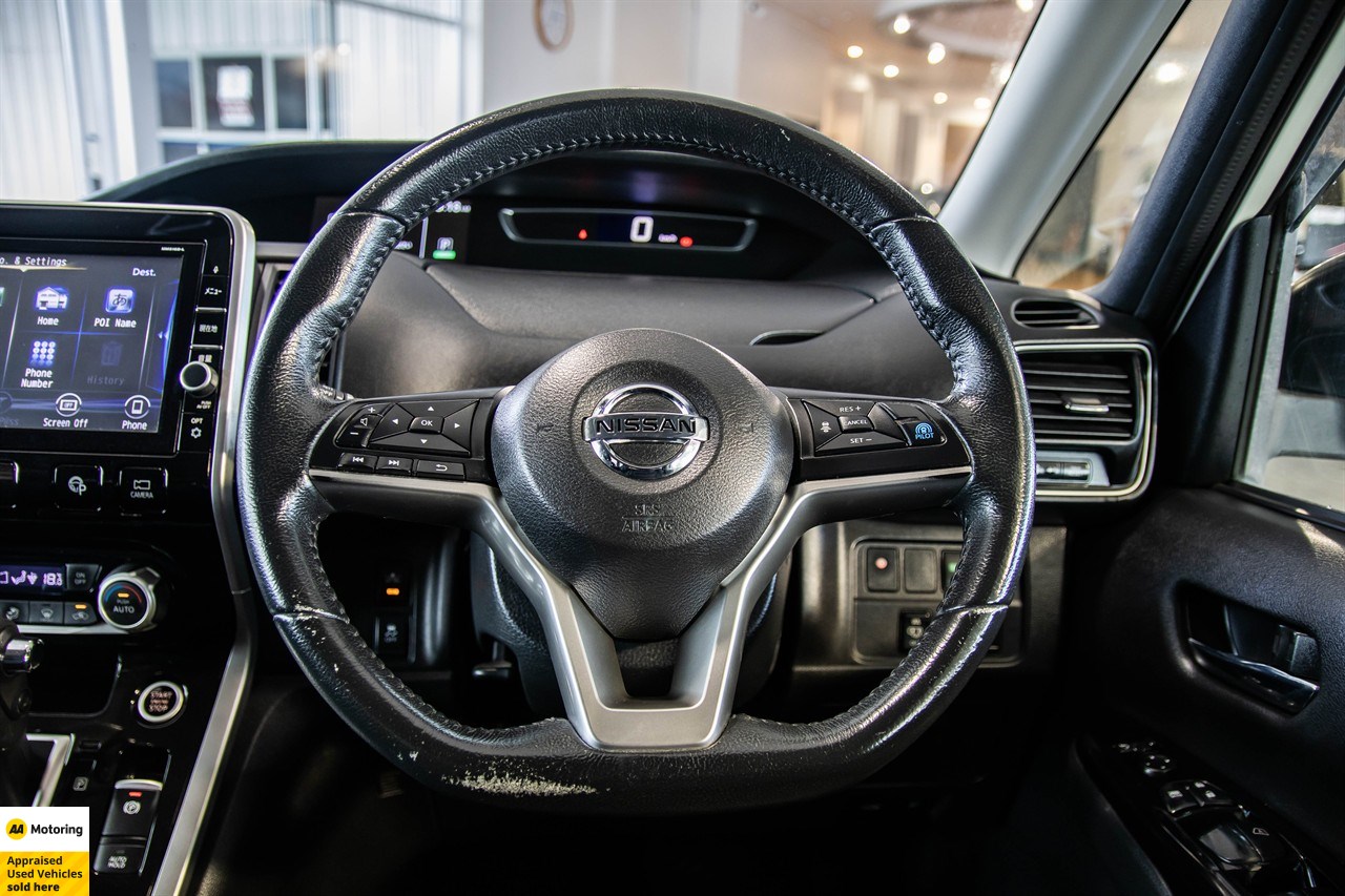2017 Nissan Serena