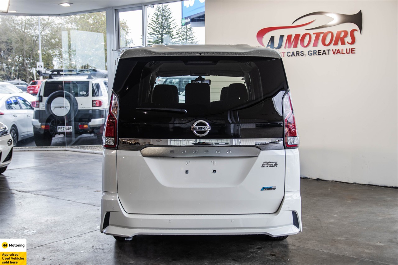 2017 Nissan Serena