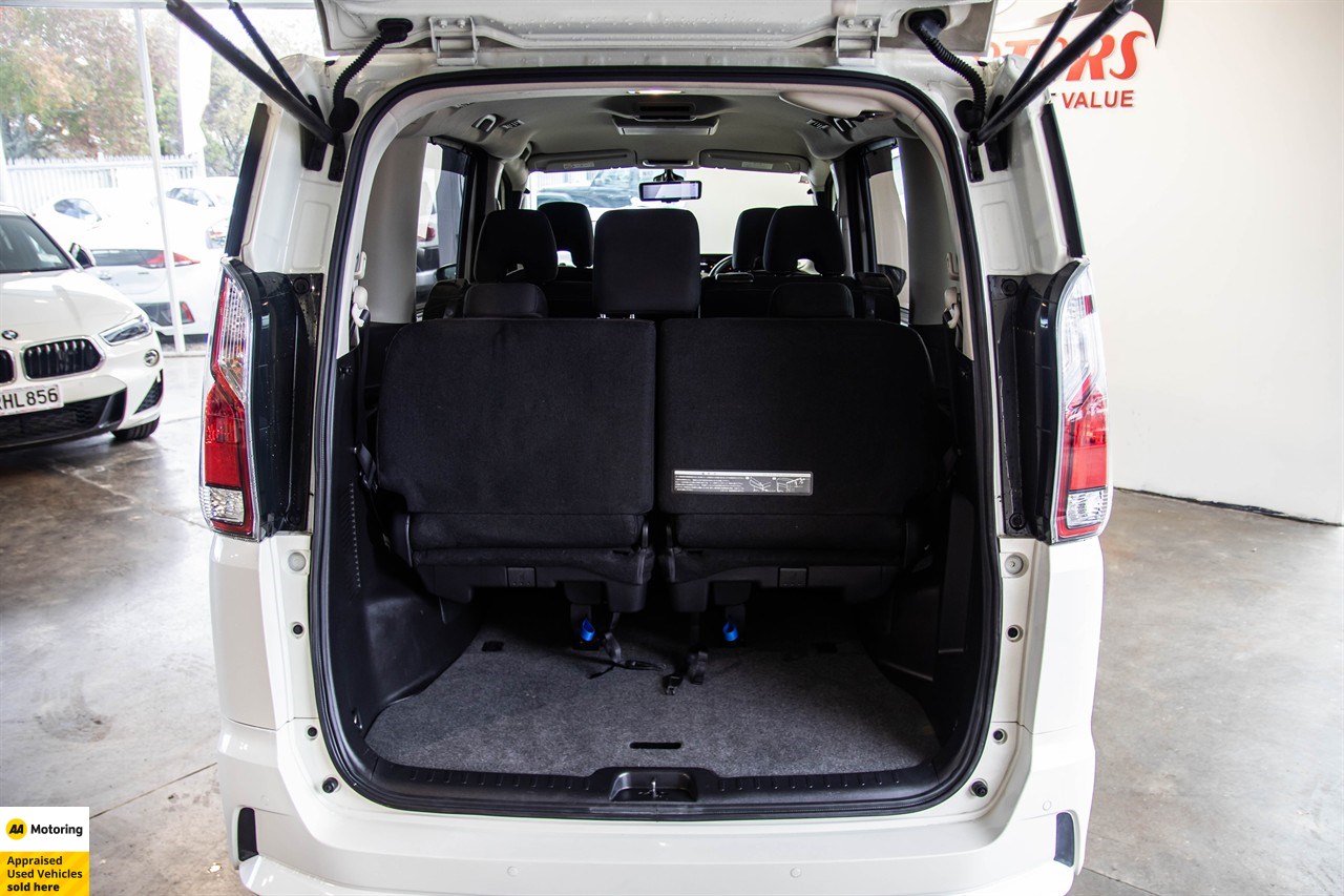 2017 Nissan Serena