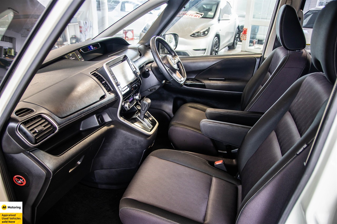 2017 Nissan Serena