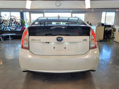 2014 Toyota Prius - Thumbnail