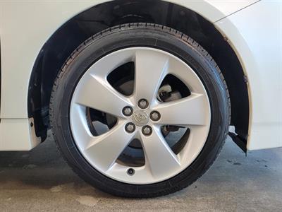 2014 Toyota Prius - Thumbnail