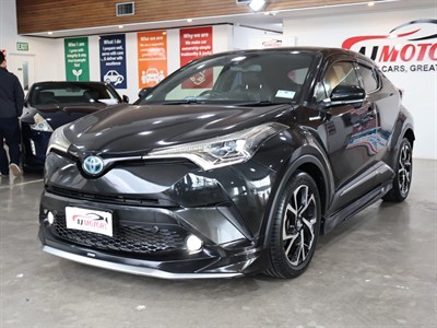 2017 Toyota C-HR - Thumbnail