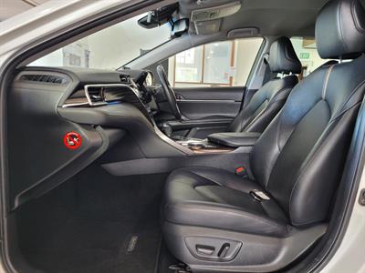 2017 Toyota Camry - Thumbnail