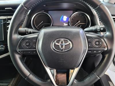 2017 Toyota Camry - Thumbnail