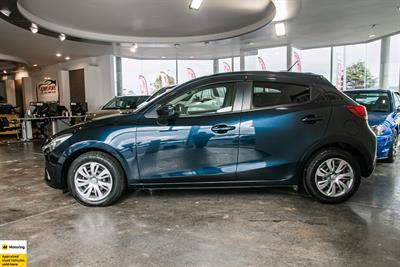 2014 Mazda Demio - Thumbnail