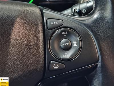 2017 Honda Vezel - Thumbnail