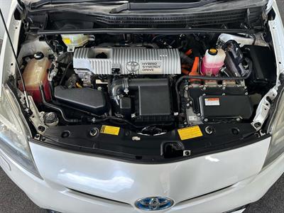 2013 Toyota Prius - Thumbnail