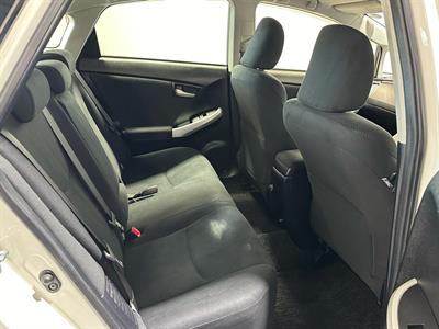 2013 Toyota Prius - Thumbnail