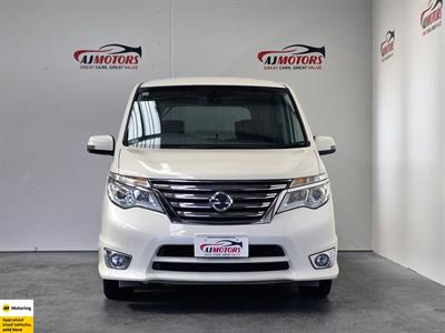 2014 Nissan Serena - Thumbnail