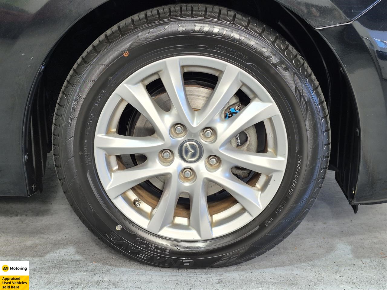 2016 Mazda Axela
