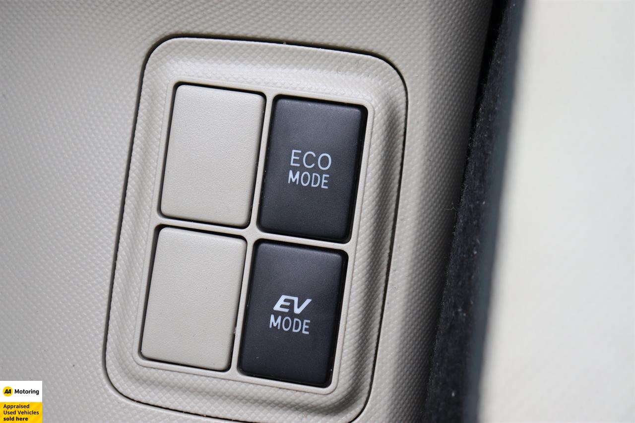 2013 Toyota Aqua